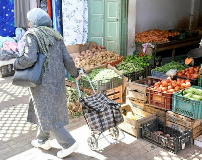 moral menages scaled - Moral des ménages : le climat est jugé défavorable à la consommation