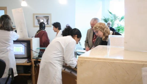 clinique priv%C3%A9e AMO 13 juin 2016 service public 1 - AMO-Tadamon : le gouvernement engage 9,5 milliards de dirhams par an pour garantir la couverture des plus vulnérables