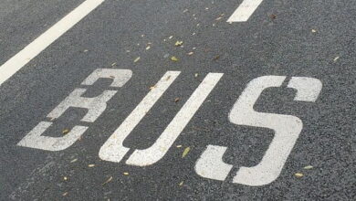 couloir bus - Transport urbain par bus : un ambitieux programme couvrira 84 villes et agglomérations d’ici 2029